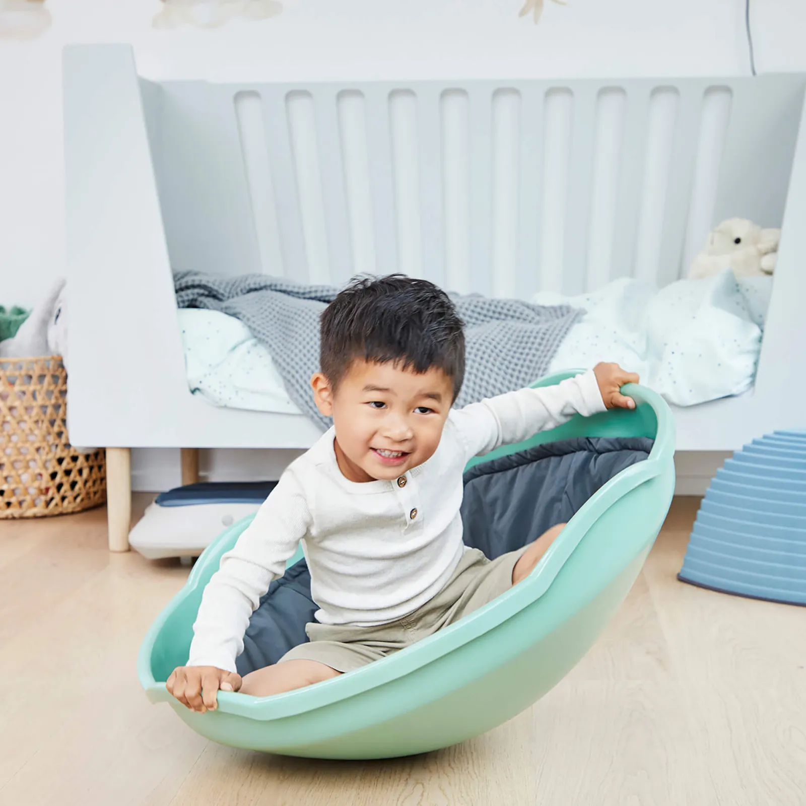 Kinder Little Helper Autistenfreundliches Montessori-Gonge-Mini-Top | Nordische Produktreihe | Zartes Grün | Neugeborene – 4 Jahre