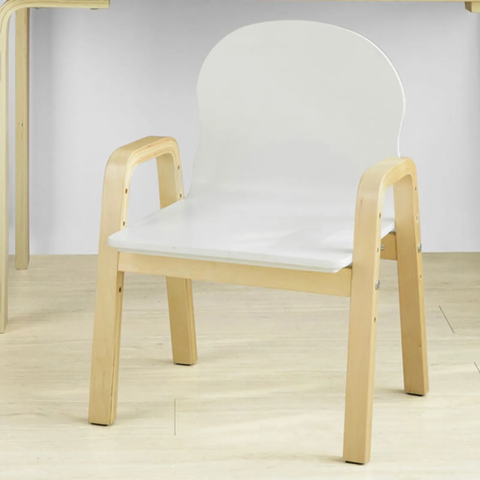 Kinder Little Helper 2er-Set höhenverstellbare moderne Kinderstühle aus Holz in Weiß | Stühle für Kinder