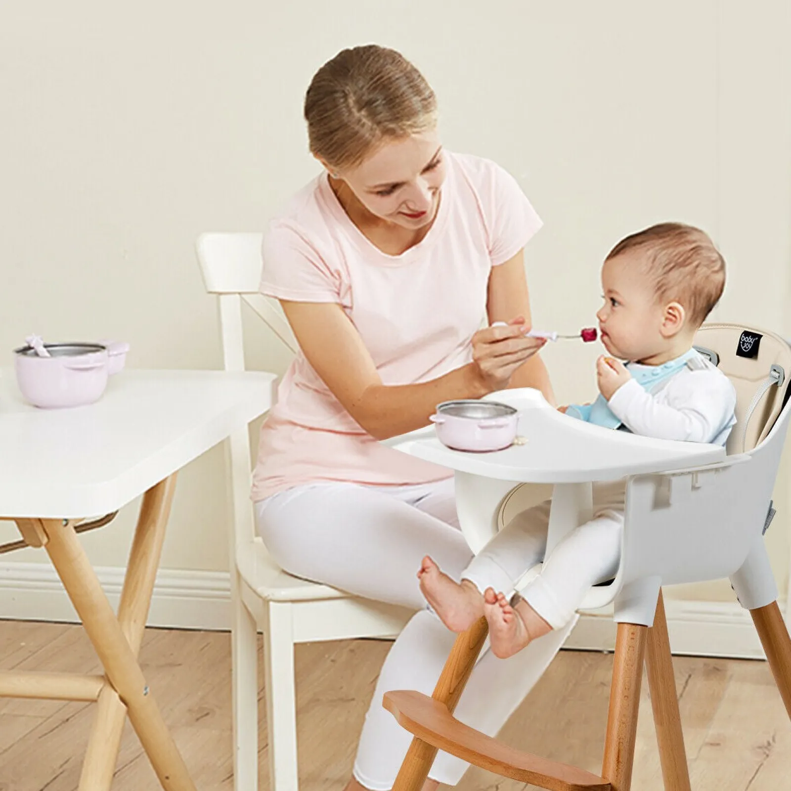 Little Helper 3-in-1 Höhenverstellbarer Hochstuhl und Tablett aus Buchenholz | Niedriger Stuhl | Beiges Kissen