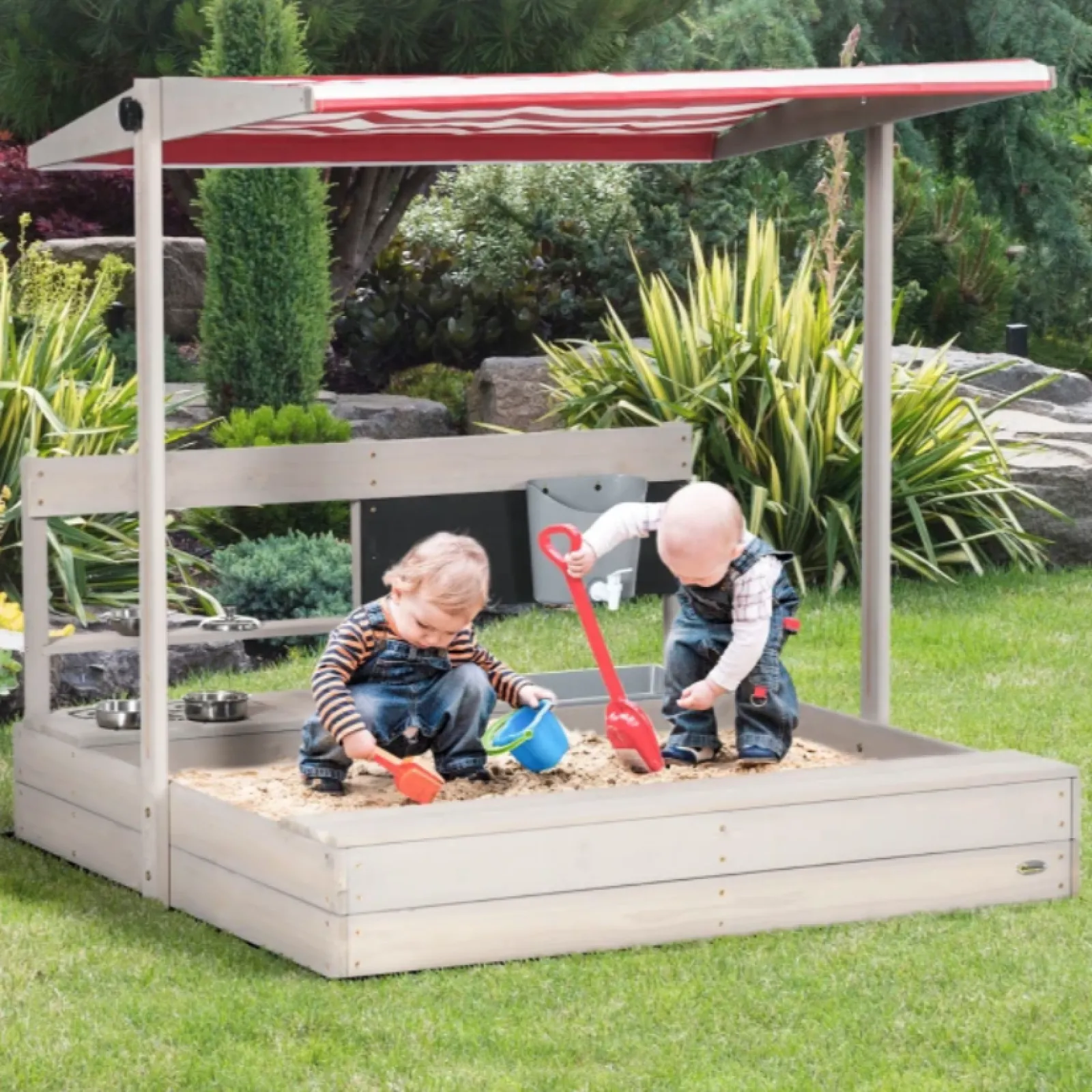 Little Helper 3-in-1 Montessori Öko-Sandkasten aus natürlichem Tannenholz, Matschküche und Wasserspiel mit Sonnendach und Abdeckung | 3–8 Jahre