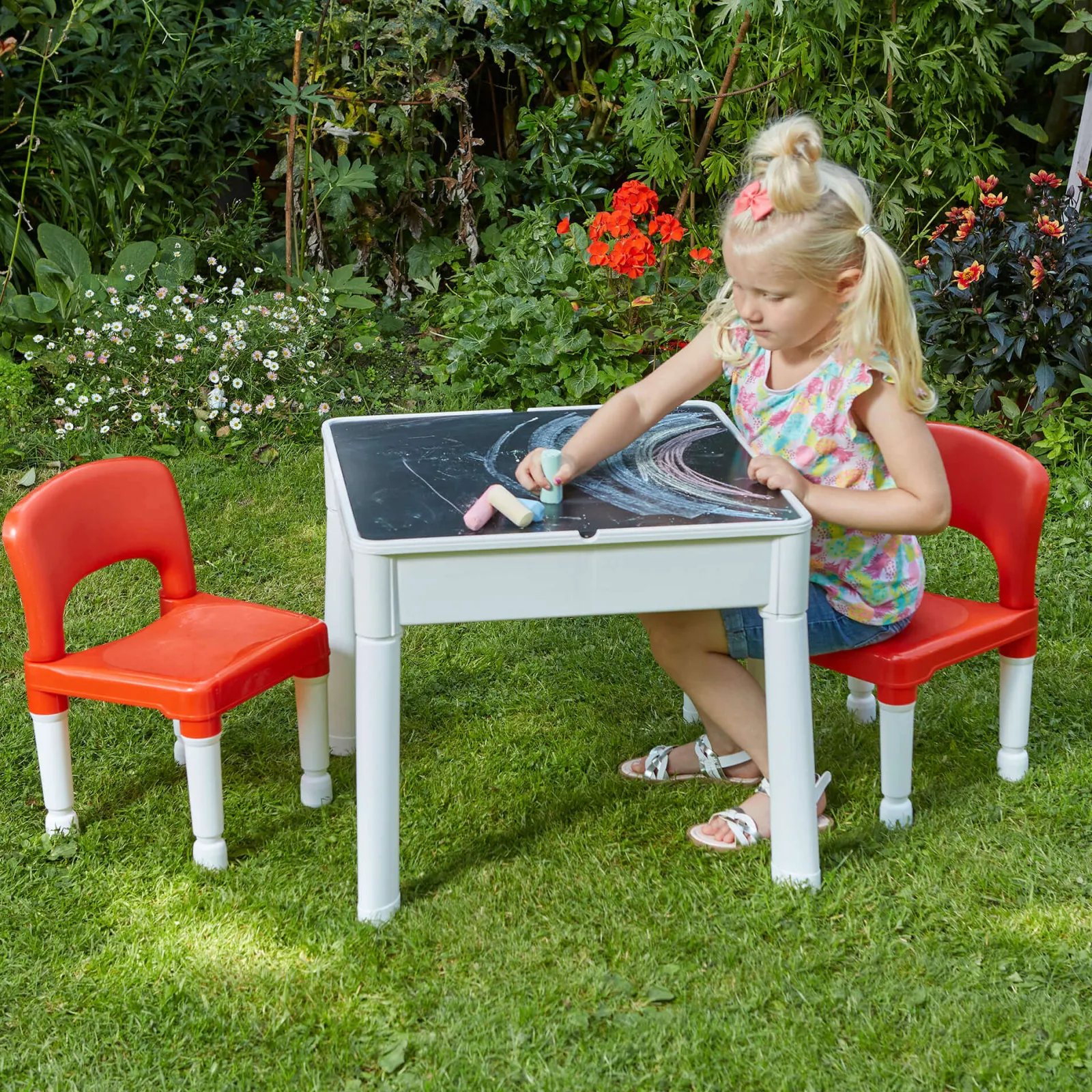 Kinder Little Helper 6-in-1 Montessori-Set mit Tisch und 2 Stühlen | Sand- und Wasserspiele | Tafel | Trocken abwischbare Oberfläche | Aufbewahrung