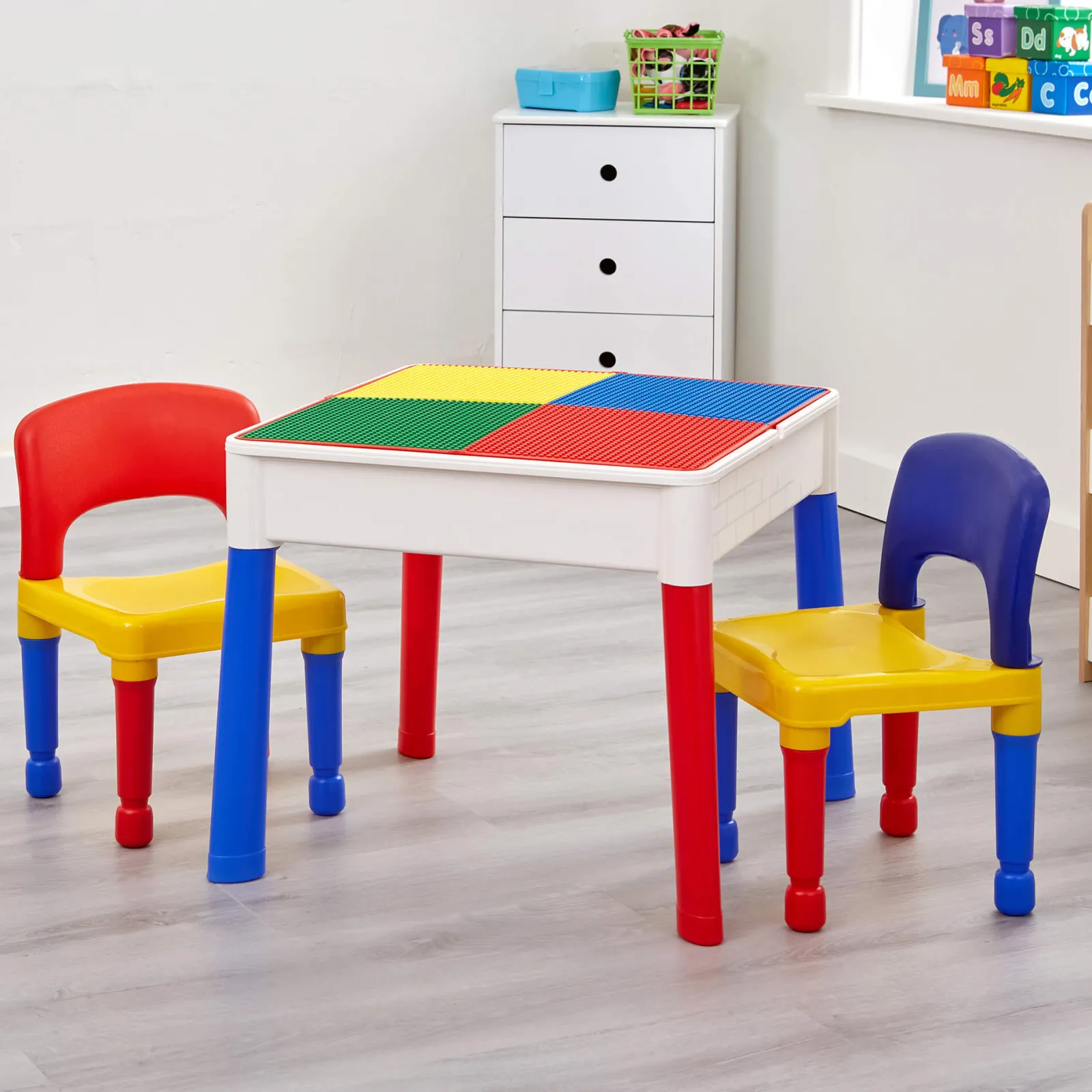 Kinder Little Helper 5-in-1-Set aus Tisch und 2 Stühlen für Kinder | Sand- und Wasserkasten | Lego | Trocken abwischbare Oberseite | Aufbewahrung
