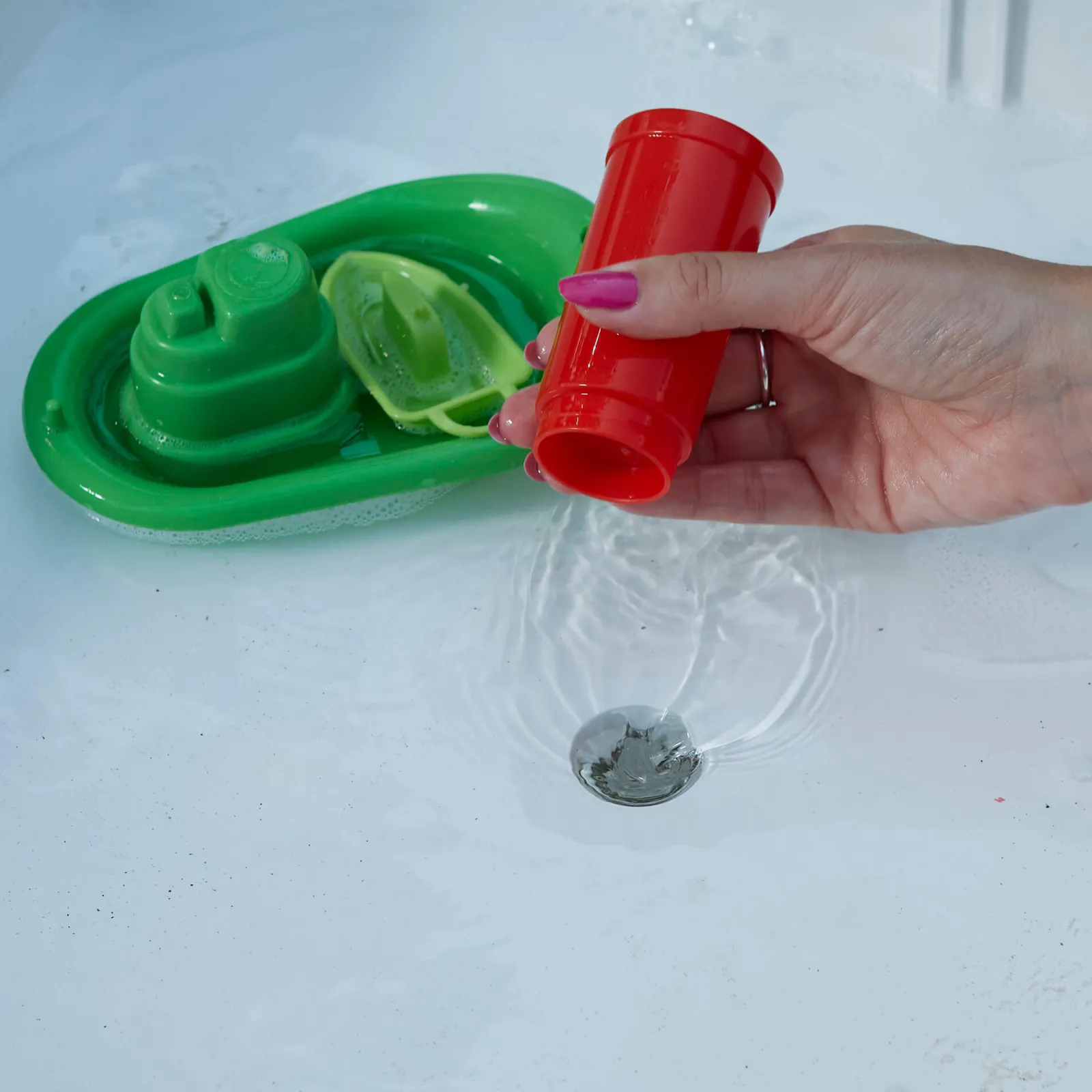 Kinder Little Helper 5-in-1-Set aus Tisch und 2 Stühlen für Kinder | Sand- und Wasserkasten | Lego | Trocken abwischbare Oberseite | Aufbewahrung