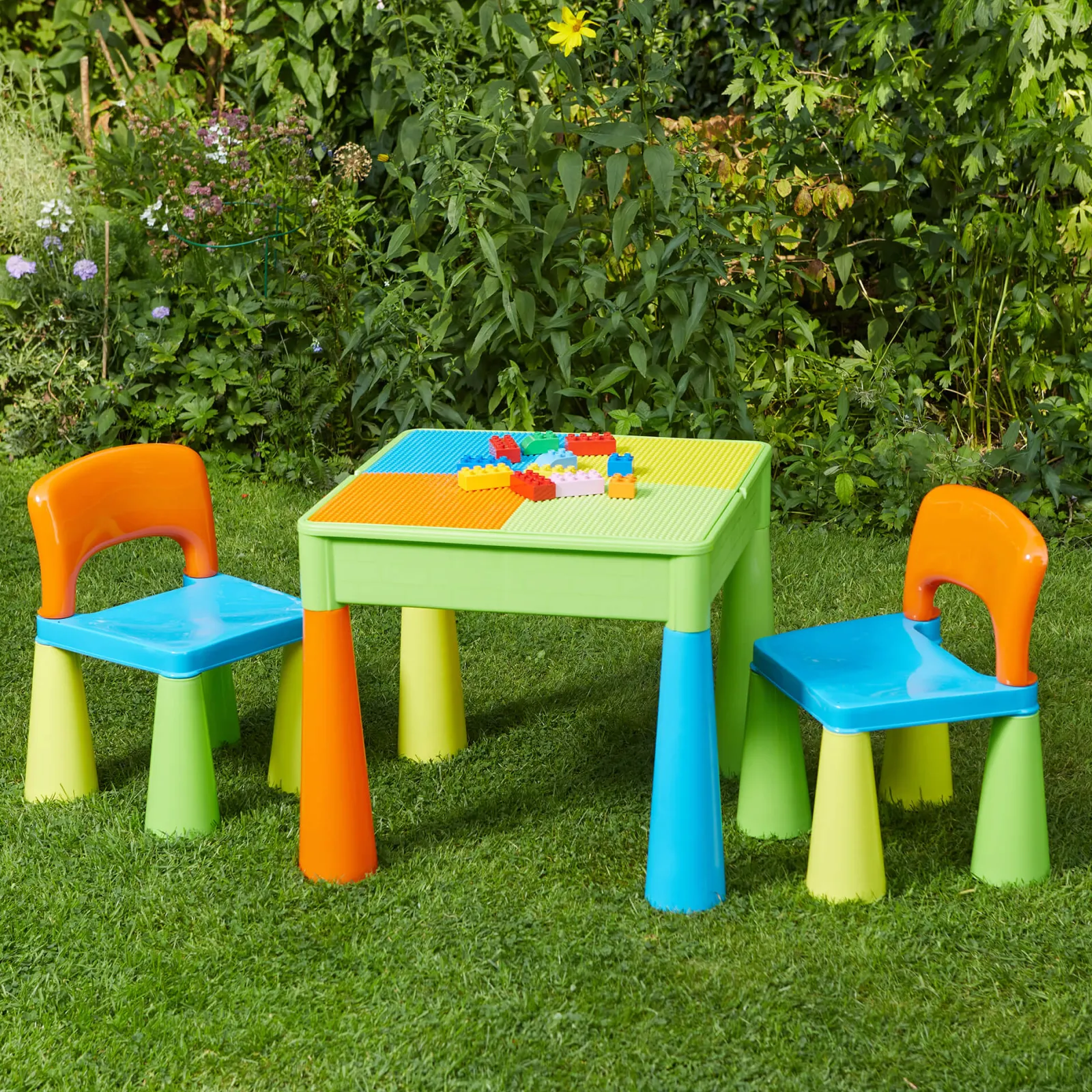 Kinder Little Helper 5-in-1-Set aus Tisch und 2 Stühlen für Kinder | Sand- und Wasserkasten | Lego | Trocken abwischbare Oberseite | Aufbewahrung