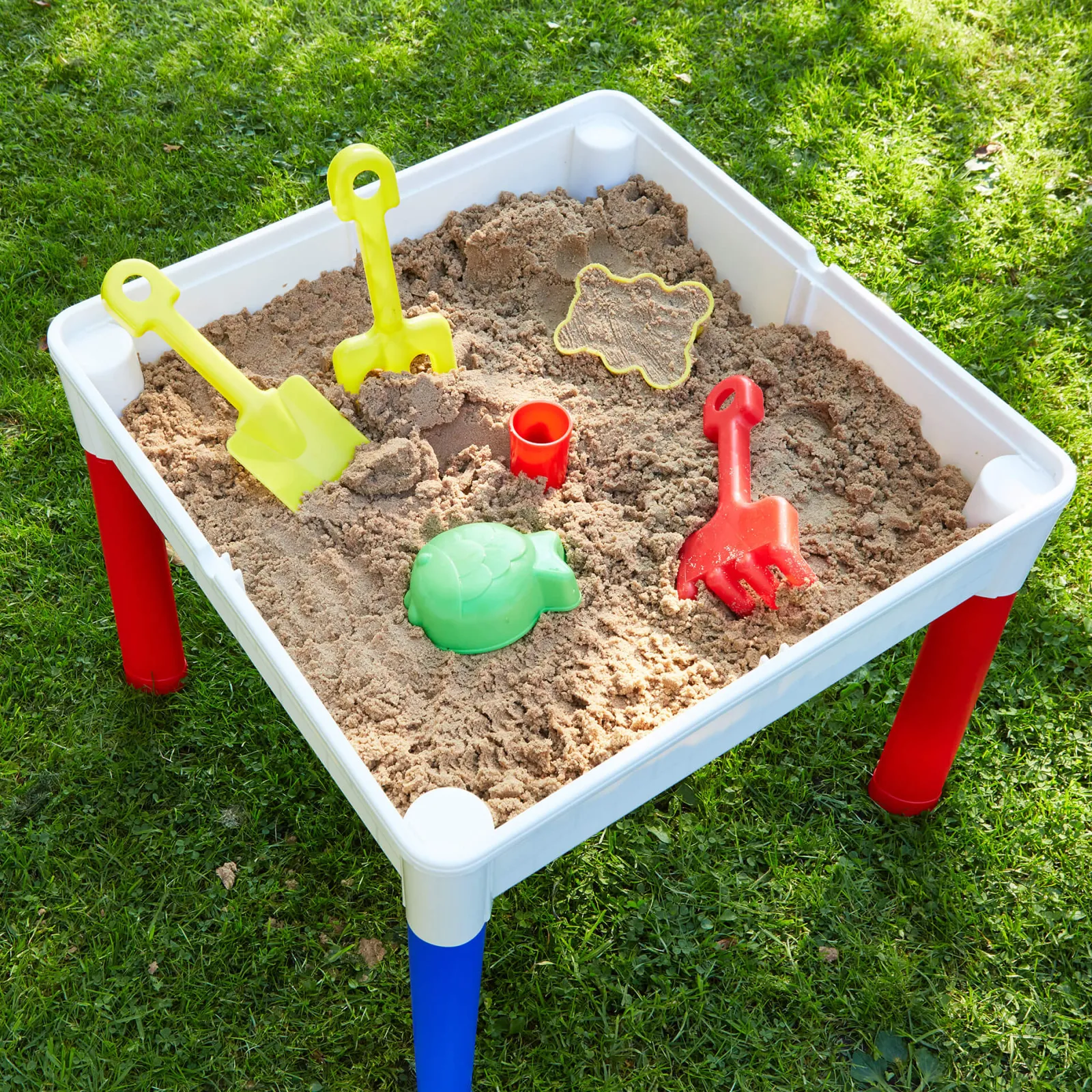 Kinder Little Helper 5-in-1-Set aus Tisch und 2 Stühlen für Kinder | Sand- und Wasserkasten | Lego | Trocken abwischbare Oberseite | Aufbewahrung