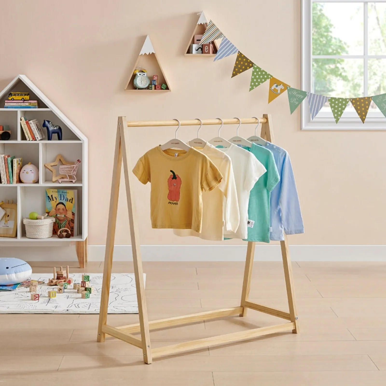 Kinder Little Helper 100 % ökologische Kleiderstange aus natürlichem Kiefernholz für Montessori-Übungen | Kleiderstange zum Anziehen | Natur | 96 cm hoch