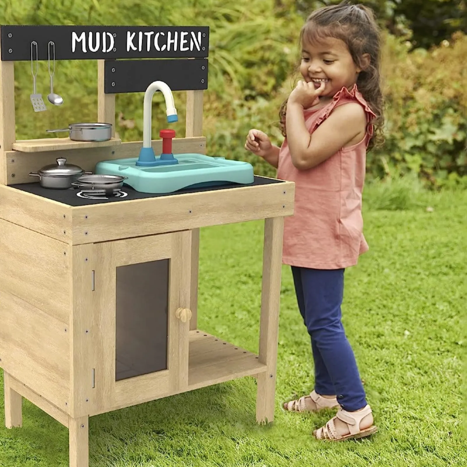Little Helper Matsch-Küche aus FSC-Montessori-Ökoholz für Kinder | Spielzeugküche aus Holz | funktionierender Wasserhahn und Spüle | ab 3 Jahren