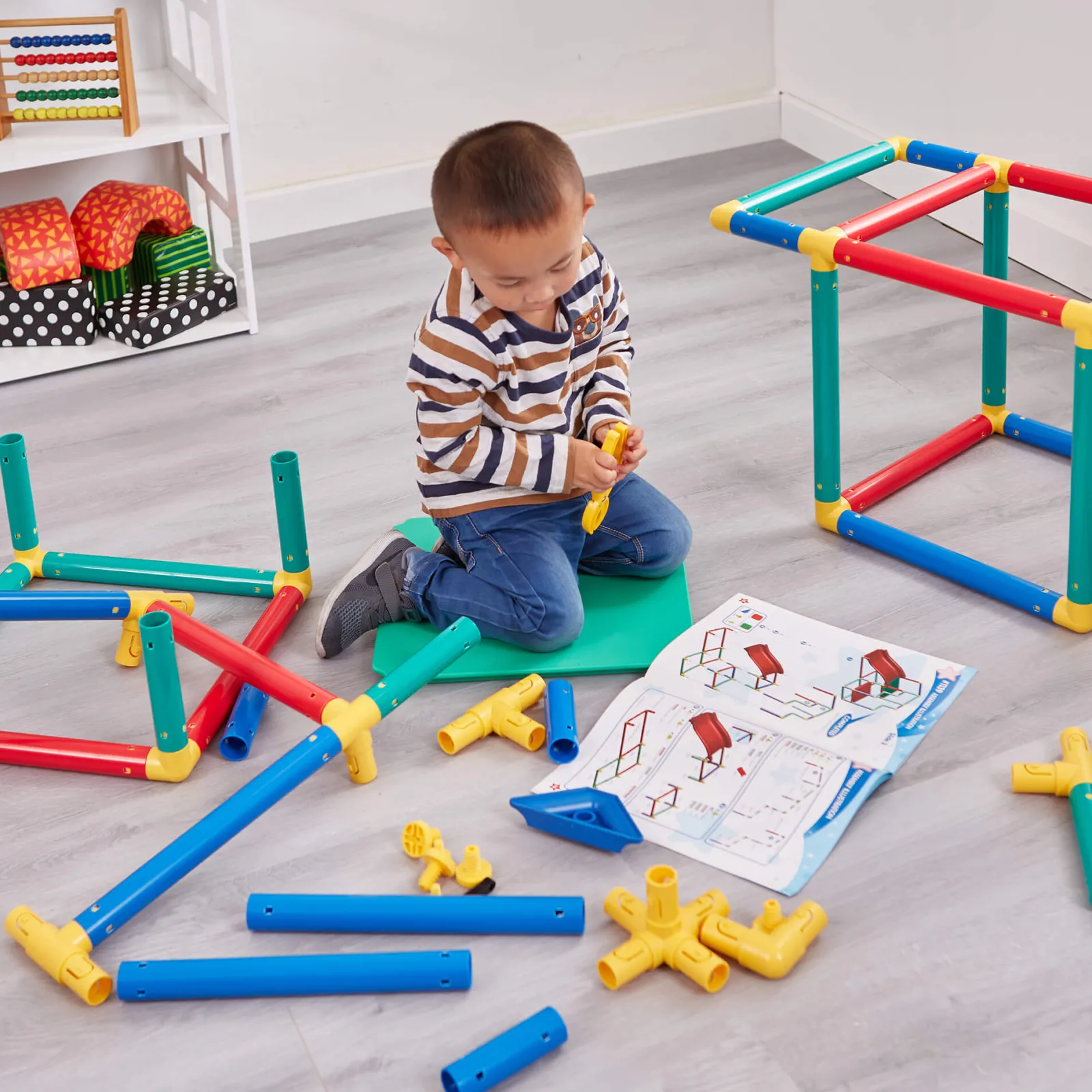 Kinder Little Helper Mehrzweck-Klettergerät 10-in-1 Montessori für Kinder mit Rutsche | Tisch- und Stuhlset | 12m+
