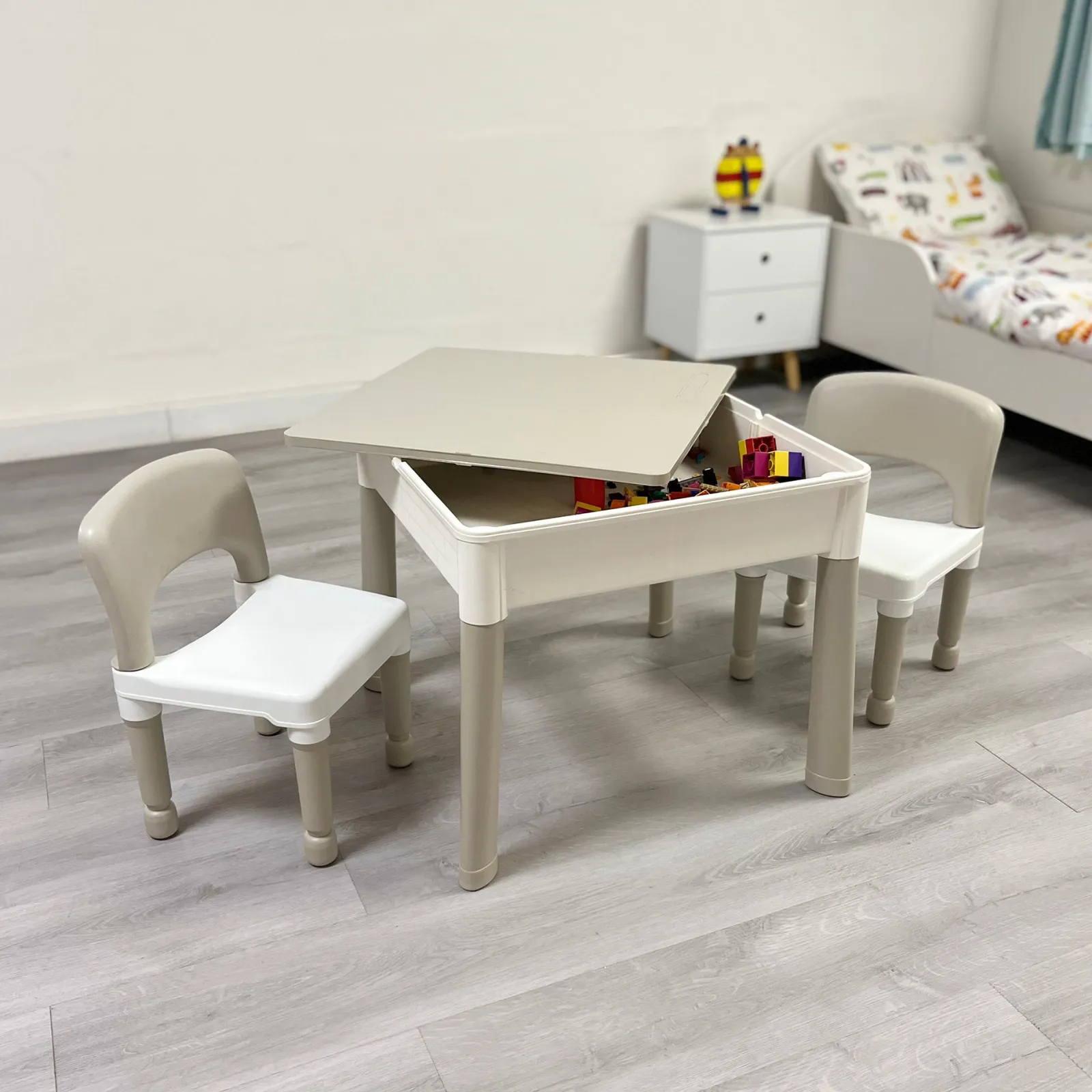 Kinder Little Helper Montessori 5-in-1 Tisch & 2 Stühle Set | Sand- & Wasserkasten | Lego | Trocken abwischbare Oberfläche | Grau & Weiß
