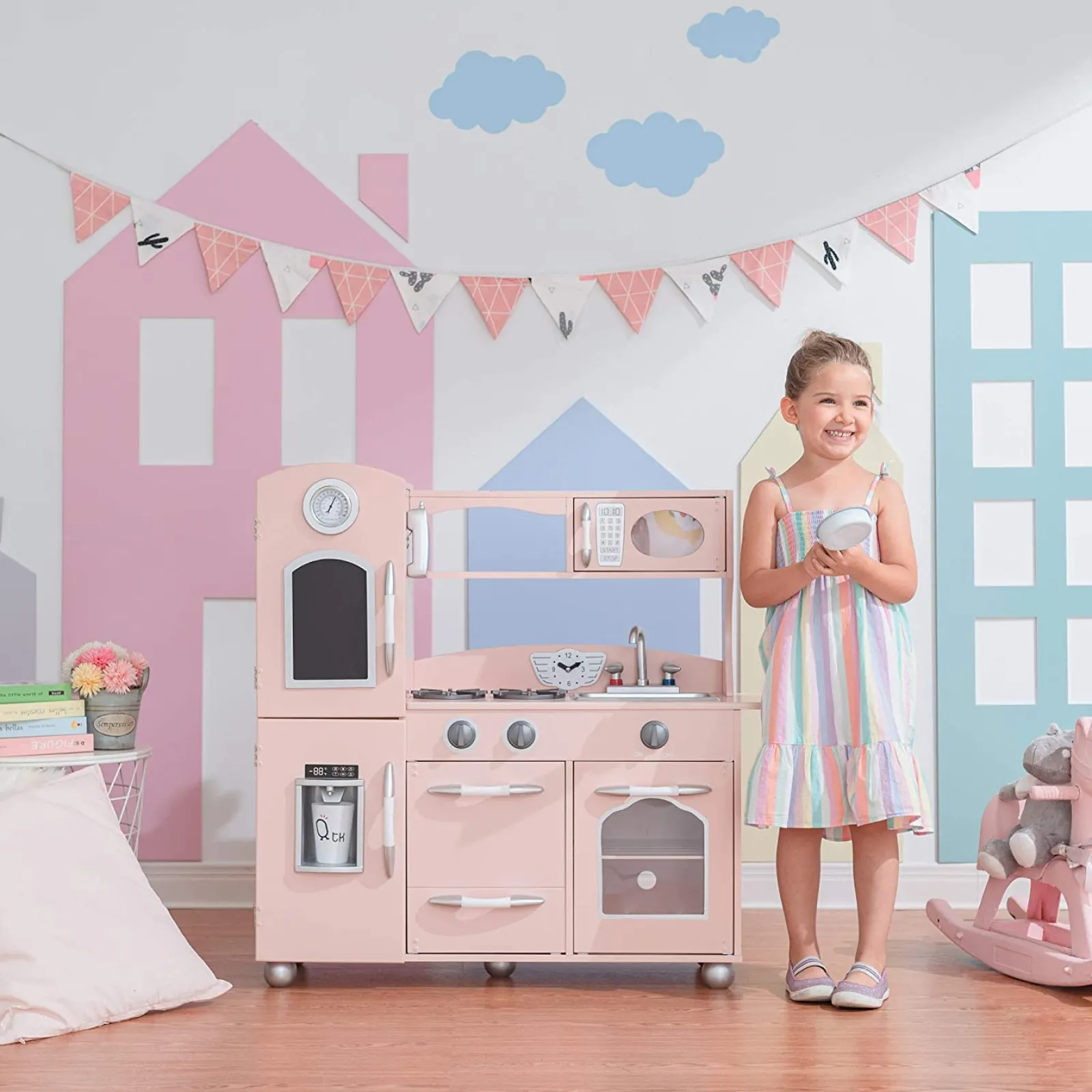 Little Helper Montessori-Spielküche aus Holz im Retro-Design mit realistischem Zubehör und Spieleis | Rosa