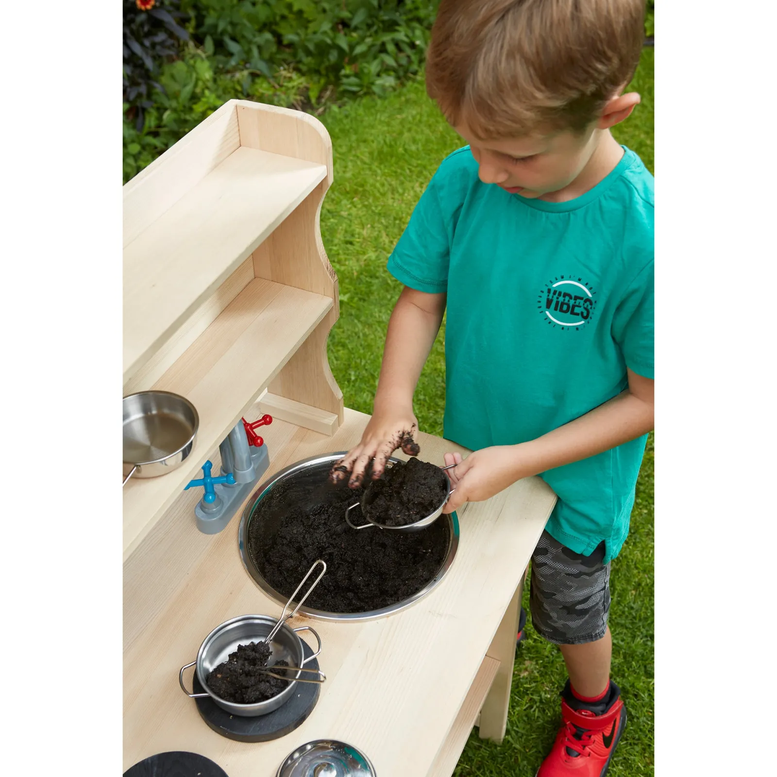 Little Helper Nicht allergen | Umweltfreundliche Matschküche aus natürlichem Holz von Montessori für Kinder | Spielzeugküche aus Holz für drinnen und draußen | Ab 3 Jahren