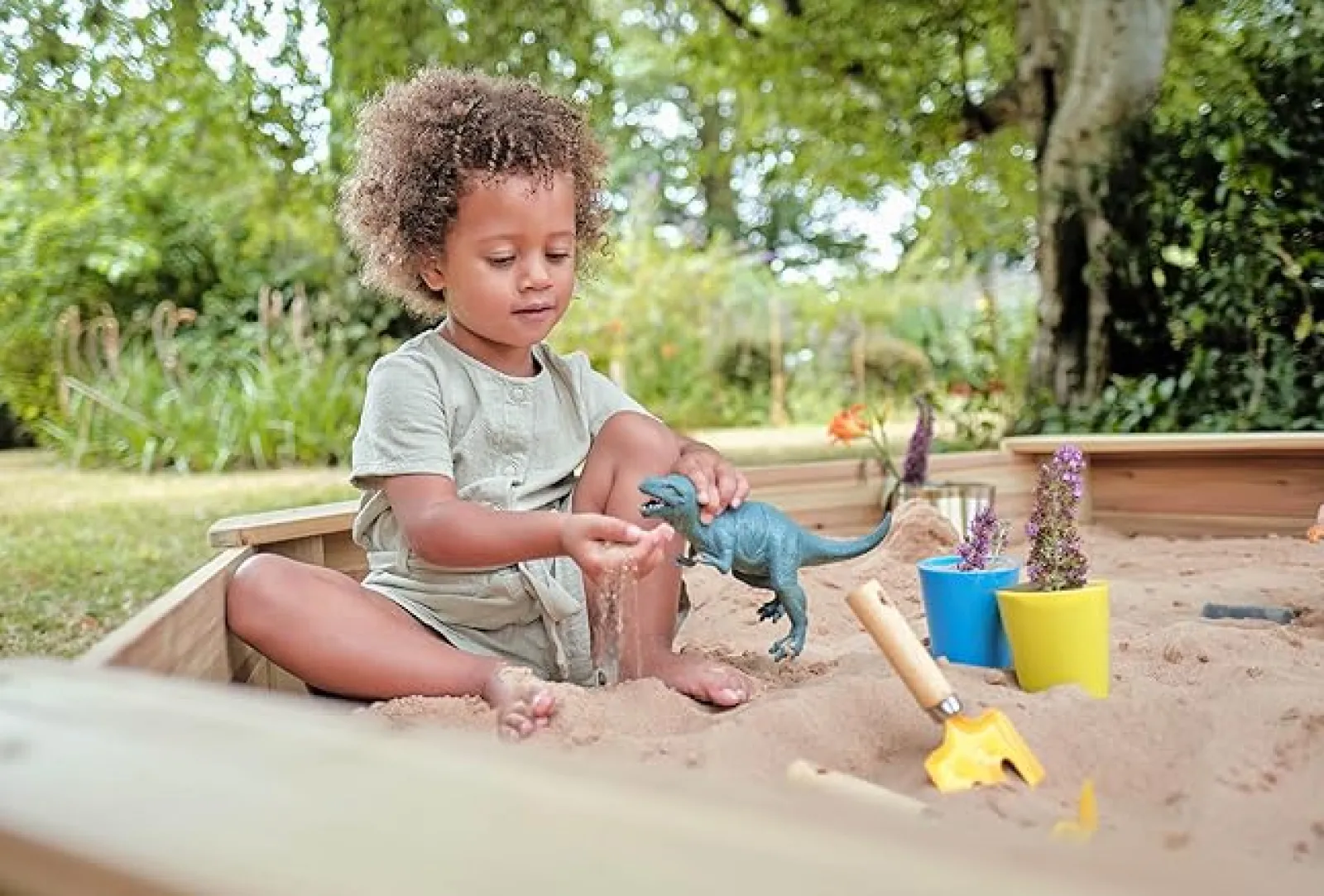 Little Helper Riesiger Octaganol Eco FSC-Sandkasten aus Holz mit wasserdichter Abdeckung | 1,5 m Durchmesser | 18 m+
