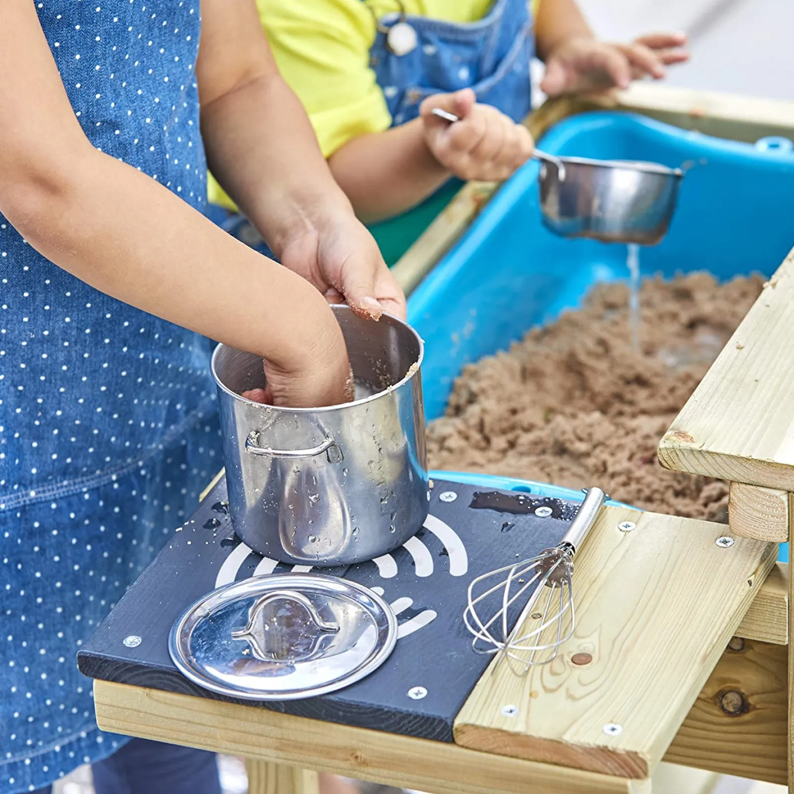 Little Helper Umweltfreundliche Montessori-Matschküche aus Naturholz für Kinder mit 4-teiligem Besteck | Holzspielzeugküche | Ab 3 Jahren