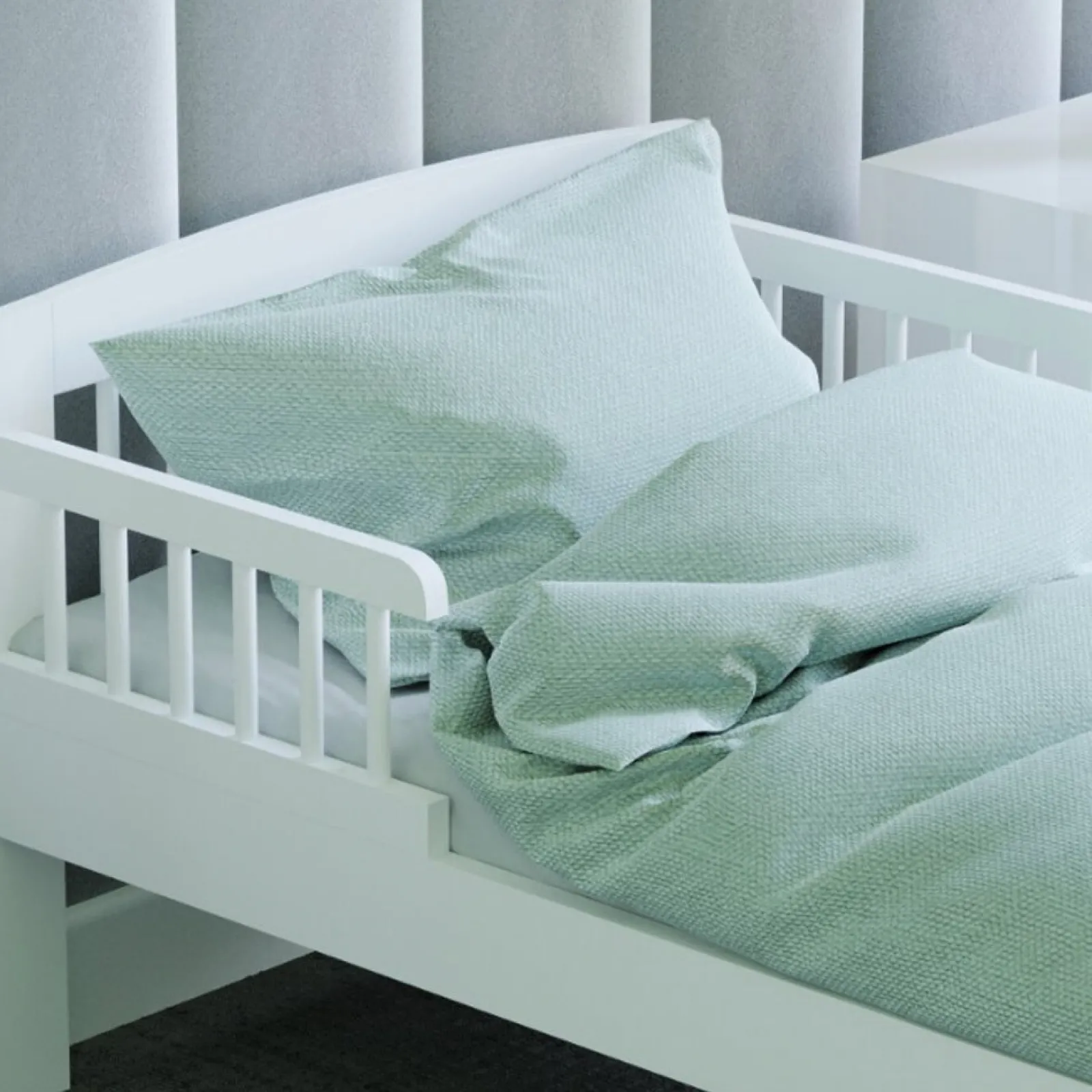 Kinder Little Helper Umweltfreundliches Kleinkinderbett aus massivem Kiefernholz | Betten für Kleinkinder | Einzelbett für Kinder