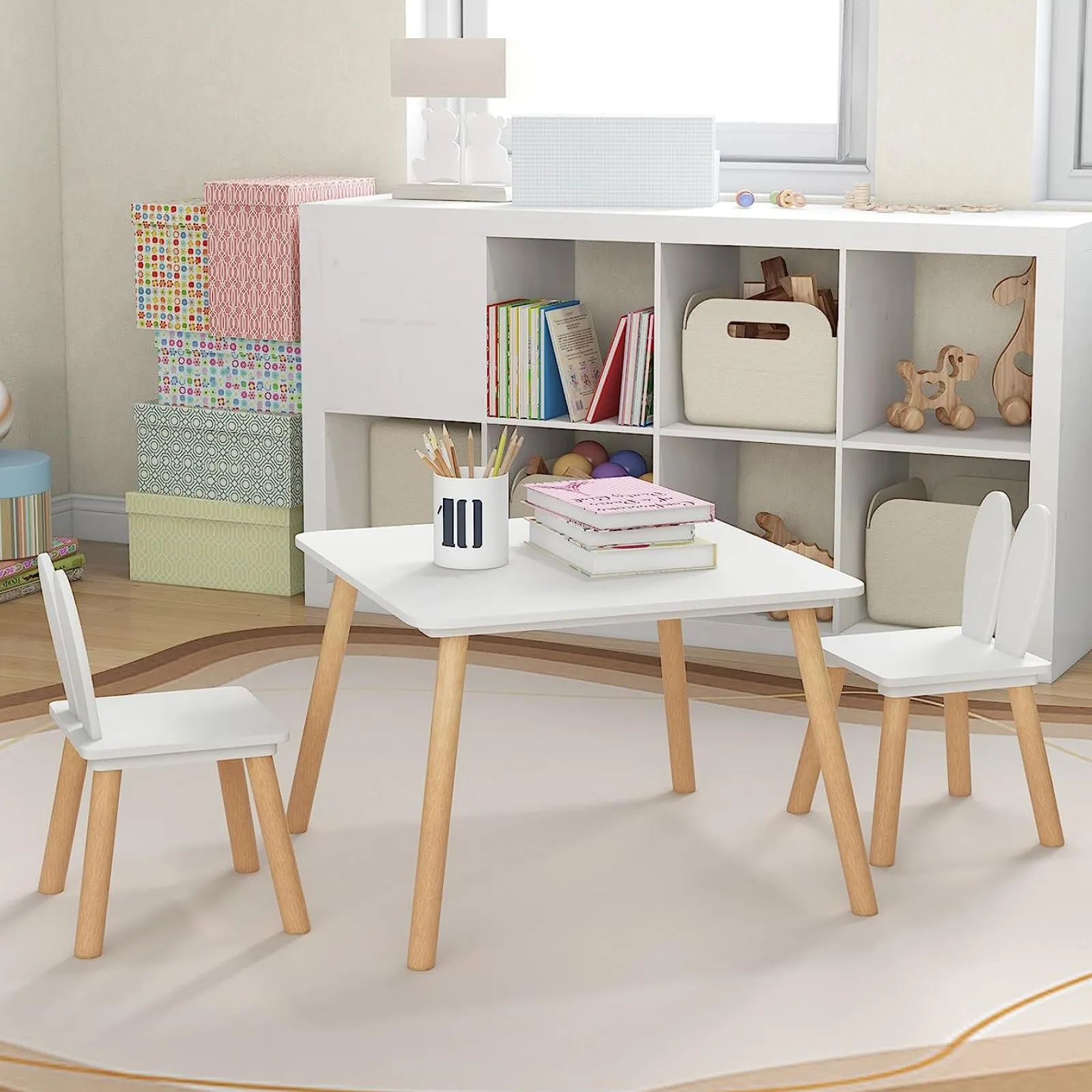 Kinder Little Helper Weißer Holztisch und 2 Stühle im Set | Moderner Aktivitätsschreibtisch für Kinder | Weiß | Massivholz