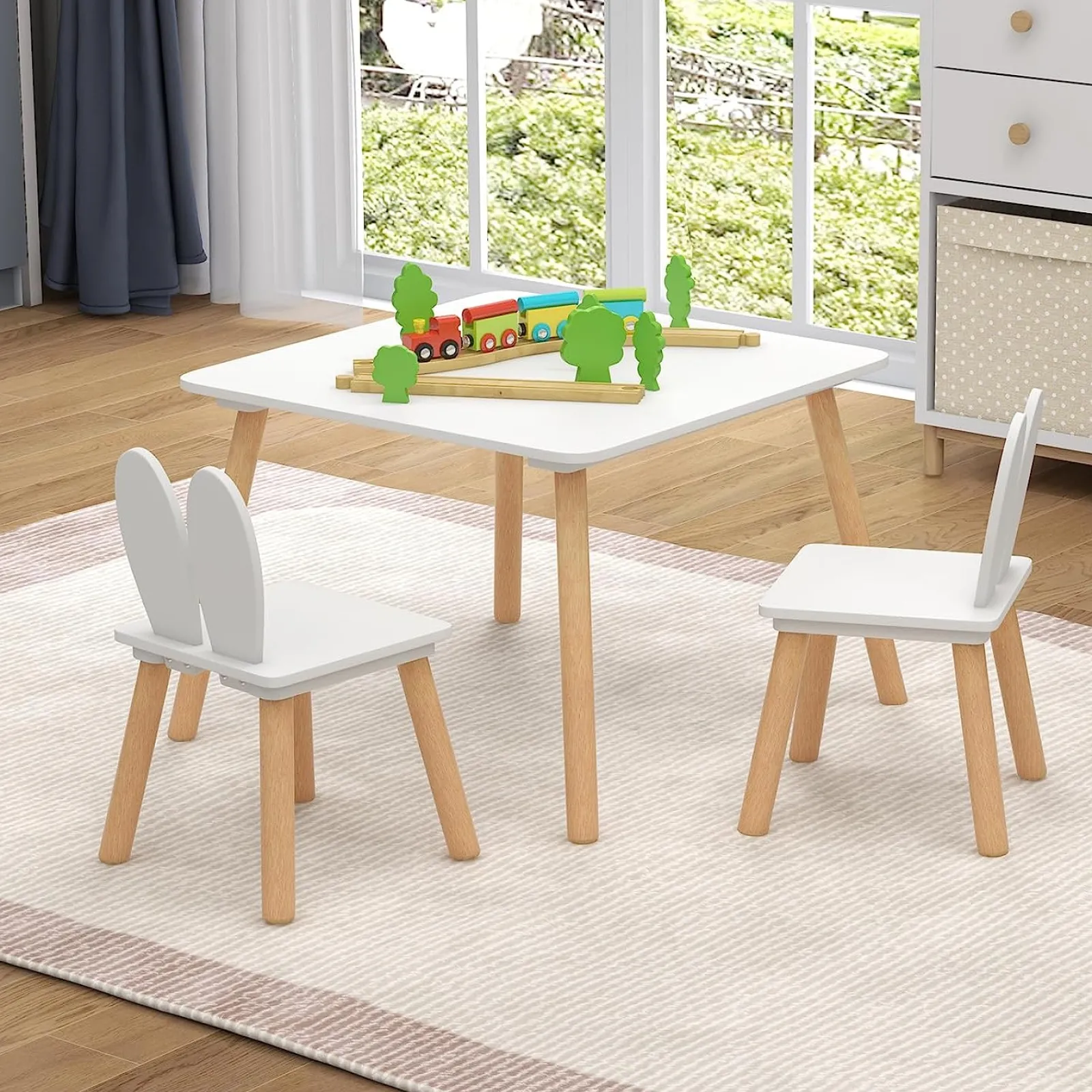 Kinder Little Helper Weißer Holztisch und 2 Stühle im Set | Moderner Aktivitätsschreibtisch für Kinder | Weiß | Massivholz